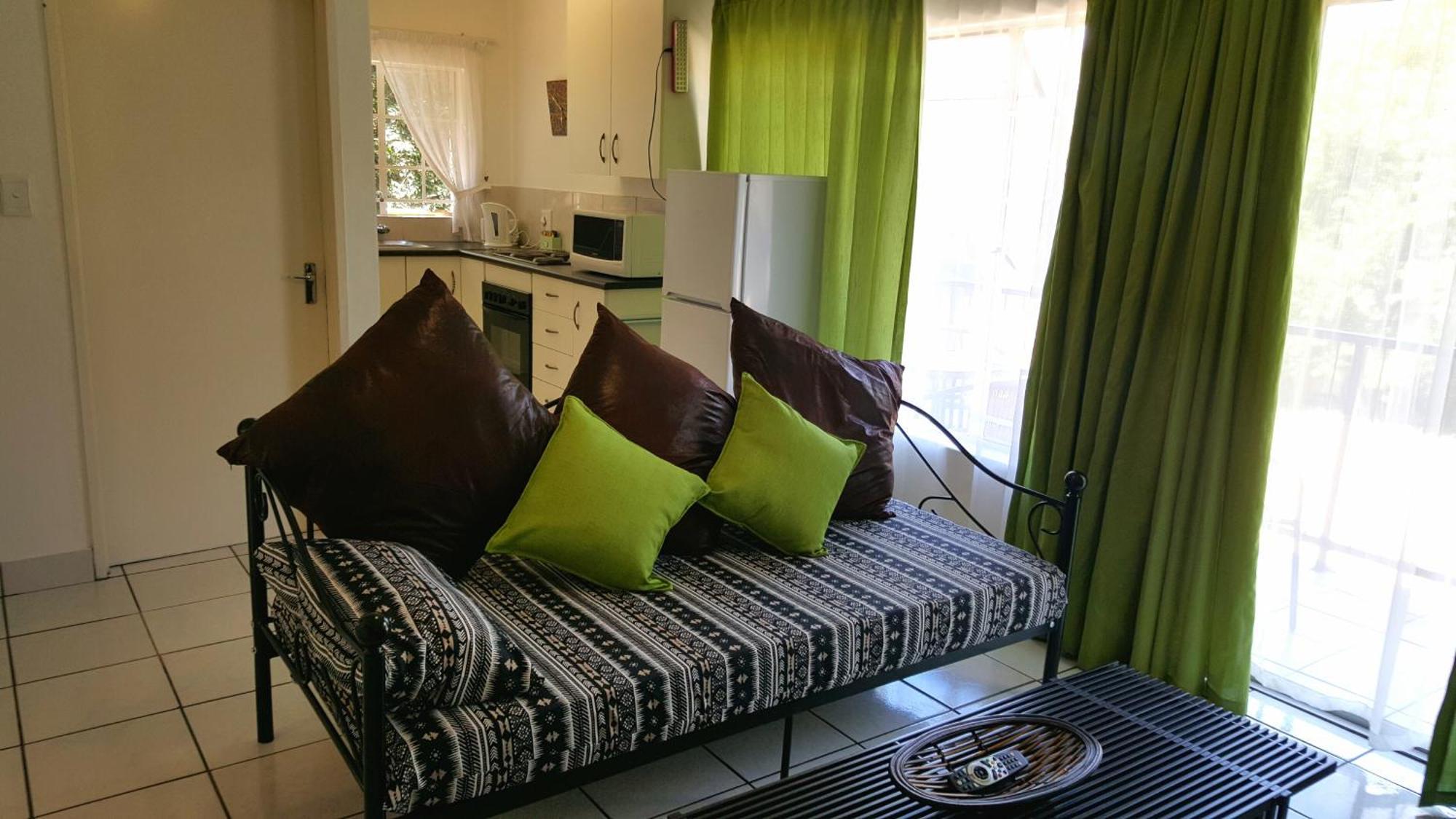 Sunshine Self Catering Apartment Mbombela Exterior photo