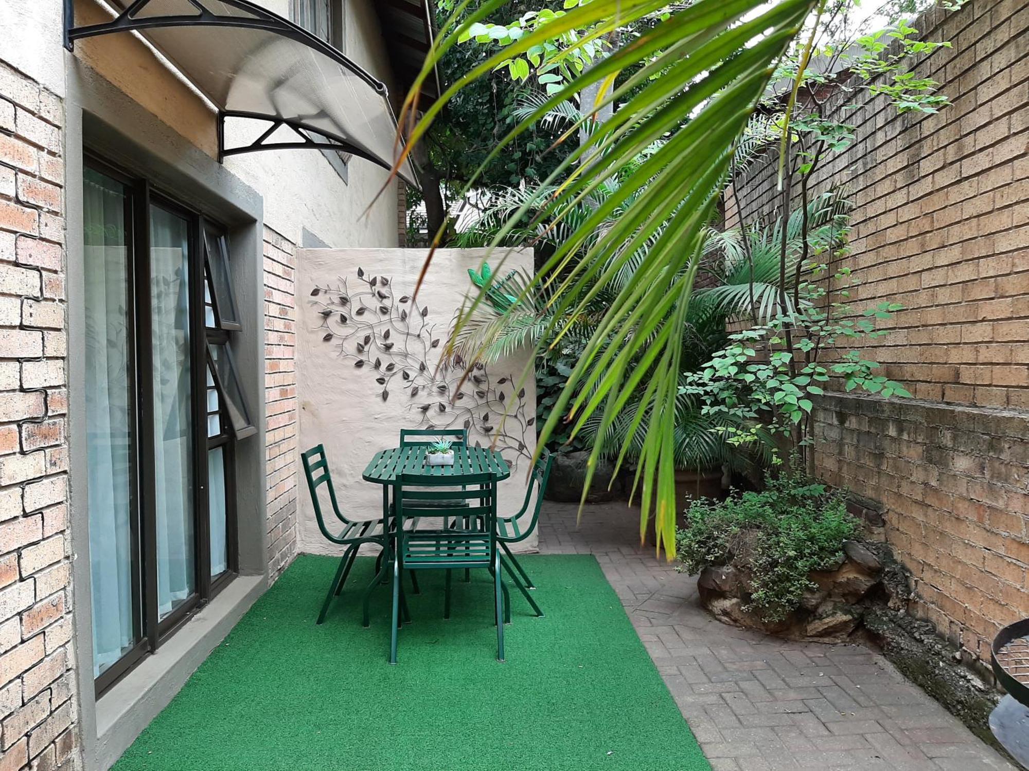 Sunshine Self Catering Apartment Mbombela Exterior photo