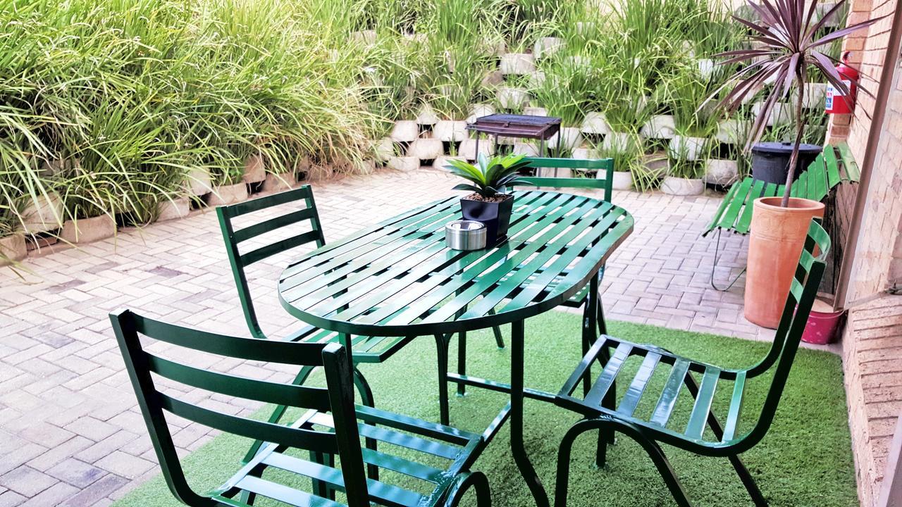 Sunshine Self Catering Apartment Mbombela Exterior photo